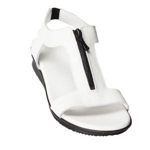 Arche Women’s Aurnaa Demi Wedge Sandals. Color: Blanc. Size: 42 EUR.